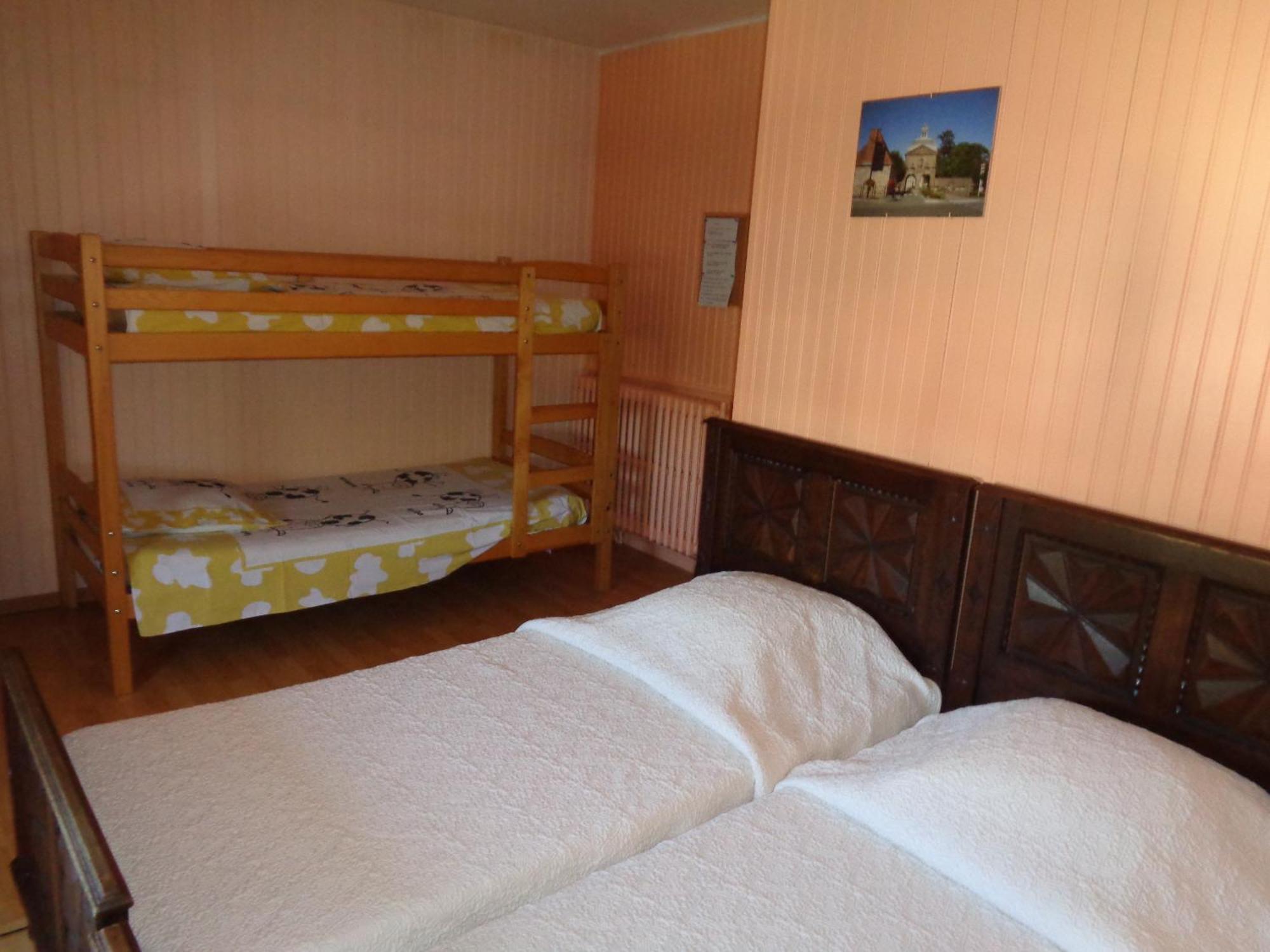 Au Pied Du Cognelot Bed and Breakfast Chalindrey Εξωτερικό φωτογραφία
